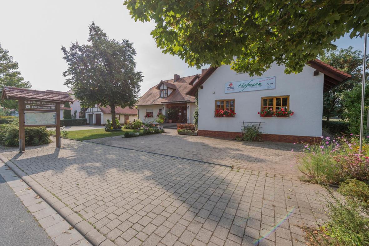 Hofmann'S Apartements & Ferienwohnungen Oberdachstetten Bagian luar foto