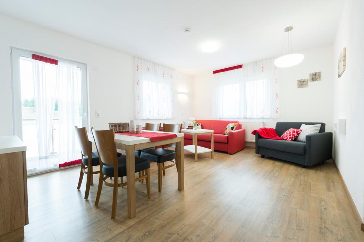Hofmann'S Apartements & Ferienwohnungen Oberdachstetten Bagian luar foto