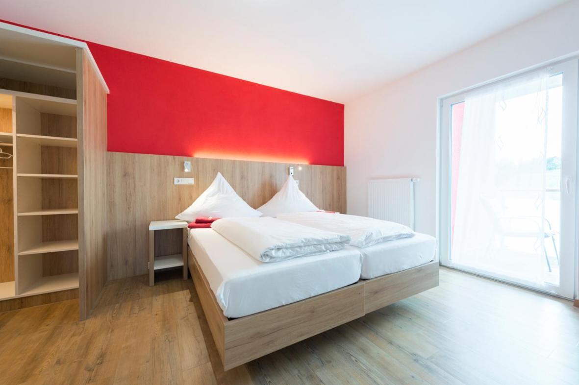 Hofmann'S Apartements & Ferienwohnungen Oberdachstetten Bagian luar foto